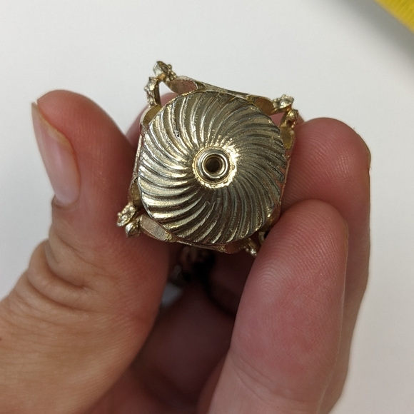 VTG SILVER TONE CROWN W/ RHINESTONES & FAUX PEARL DANGLE CHARM BRACELET - Picture 12 of 14